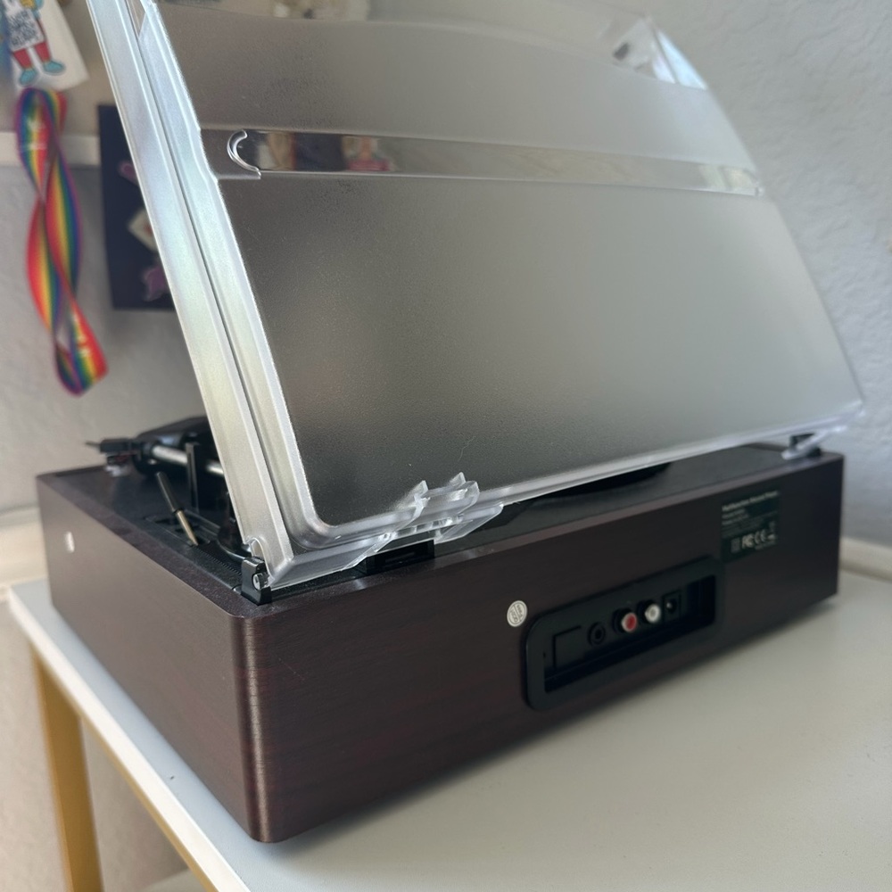 Vinyl record player turntable with Built-In Bluetooth